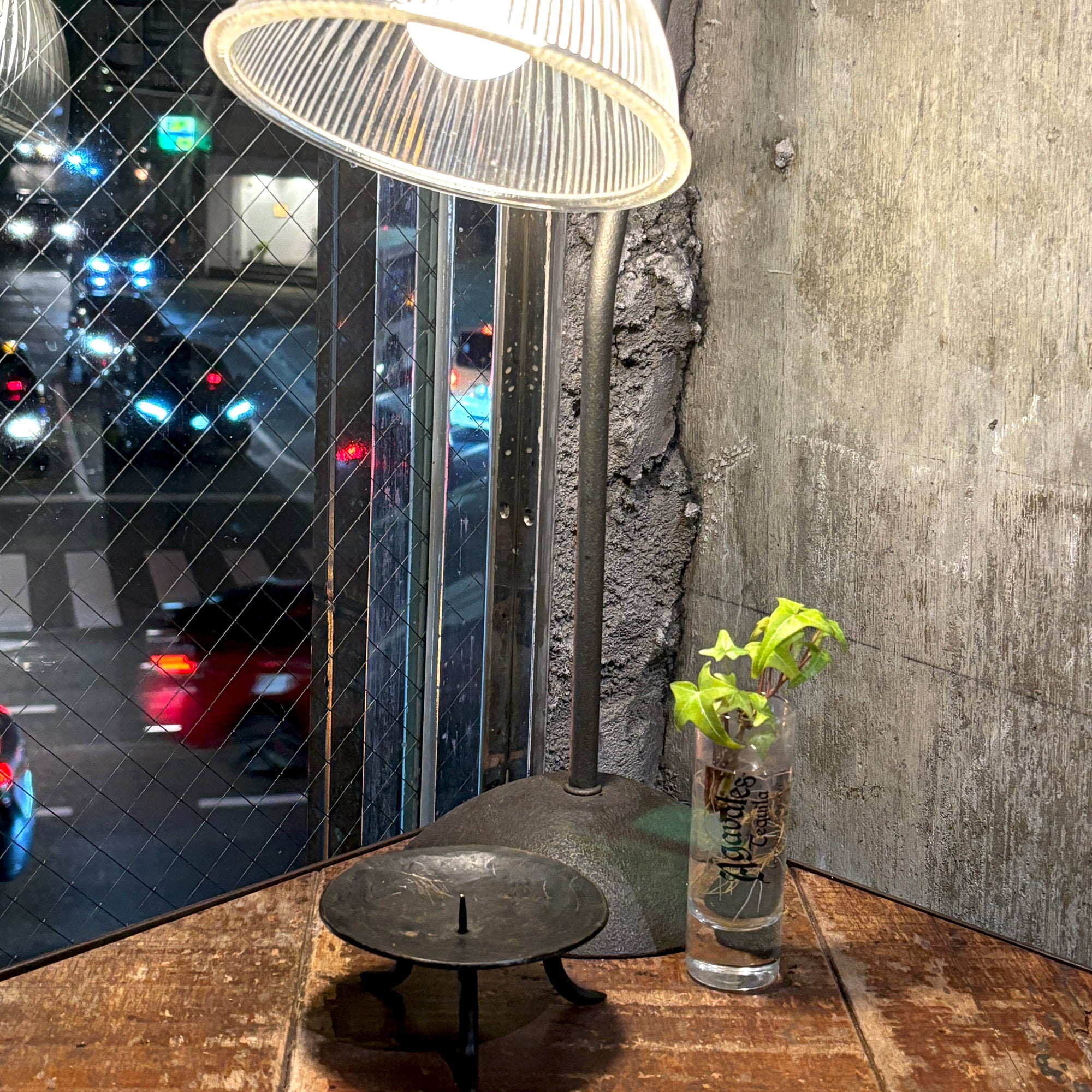 Iron Plate-Shaped Candle Holder